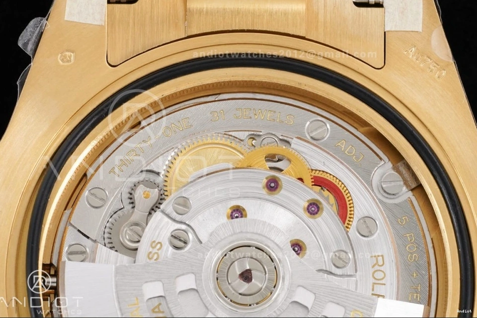 Black Clean YG Best Dial 126618 On Edition SH3235 YG Submariner 1:1 Bracelet LN 0319